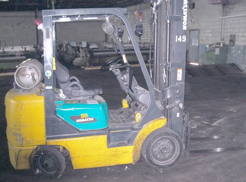KOMATSU Model 30 fork lift,